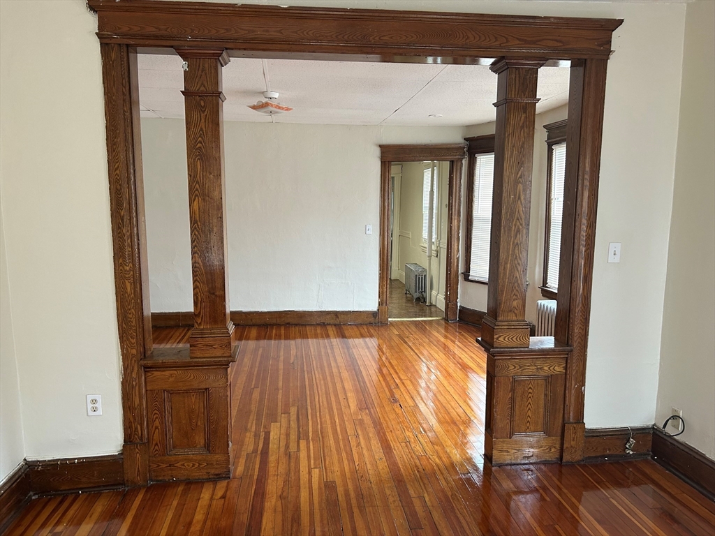 1 bed, 1 bath apartment for rent at 448 Dickinson St Unit 1R, Springfield — photo 2 of 6