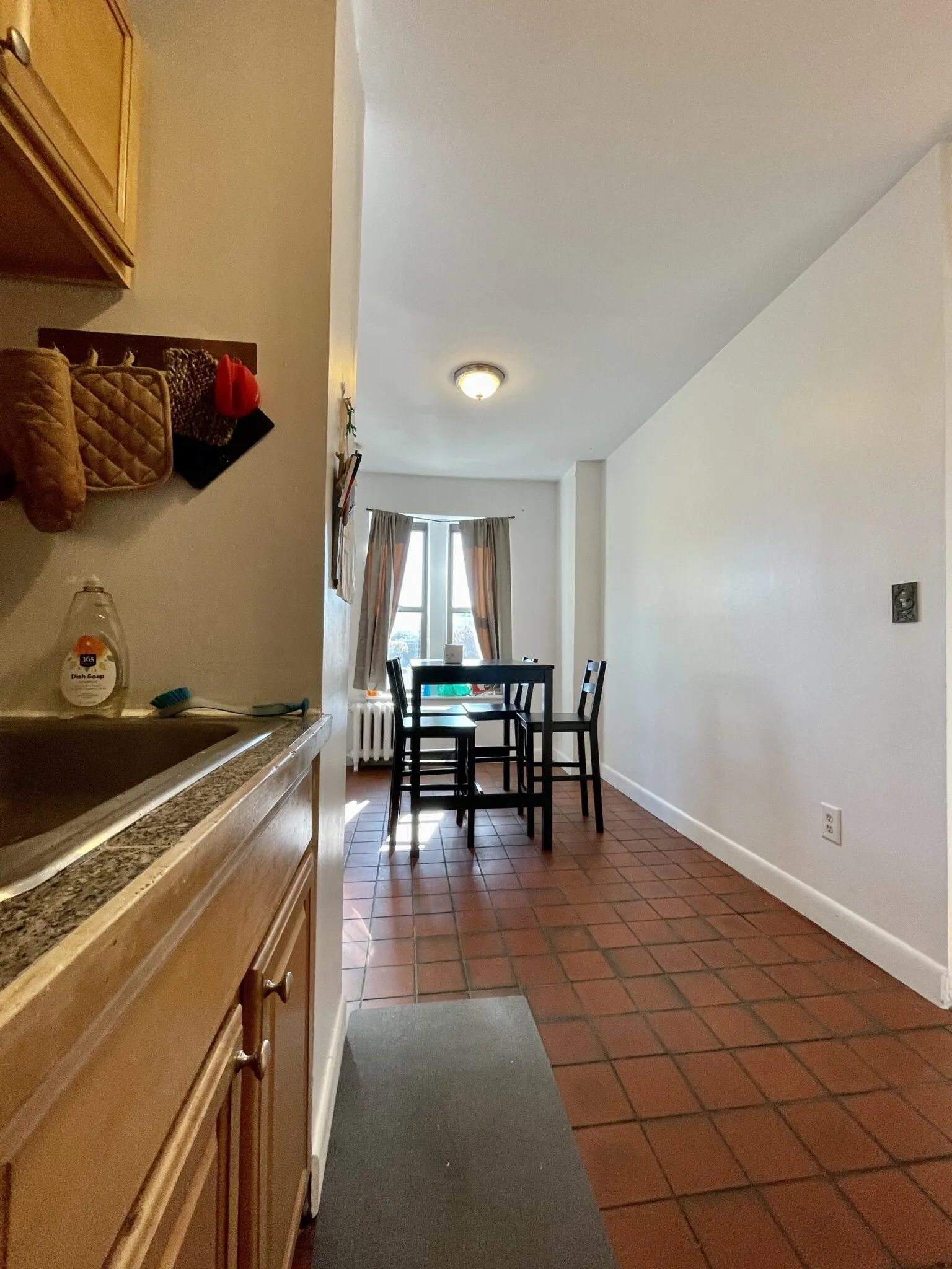 3 bed, 1 bath apartment for rent at 448 Park Dr Unit 10, Fenway — photo 42 of 84