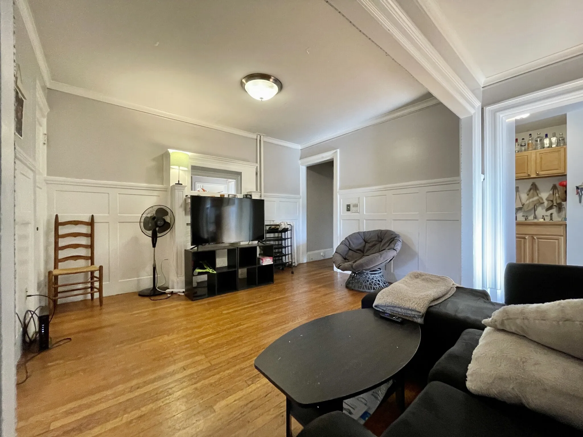 3 bed, 1 bath apartment for rent at 448 Park Dr Unit 10, Fenway — photo 6 of 84