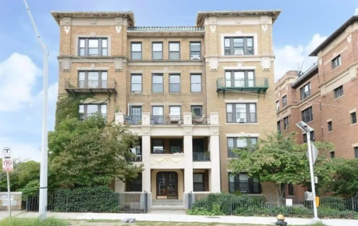 3 bed, 1 bath apartment for rent at 448 Park Dr Unit 10, Fenway — photo 61 of 84
