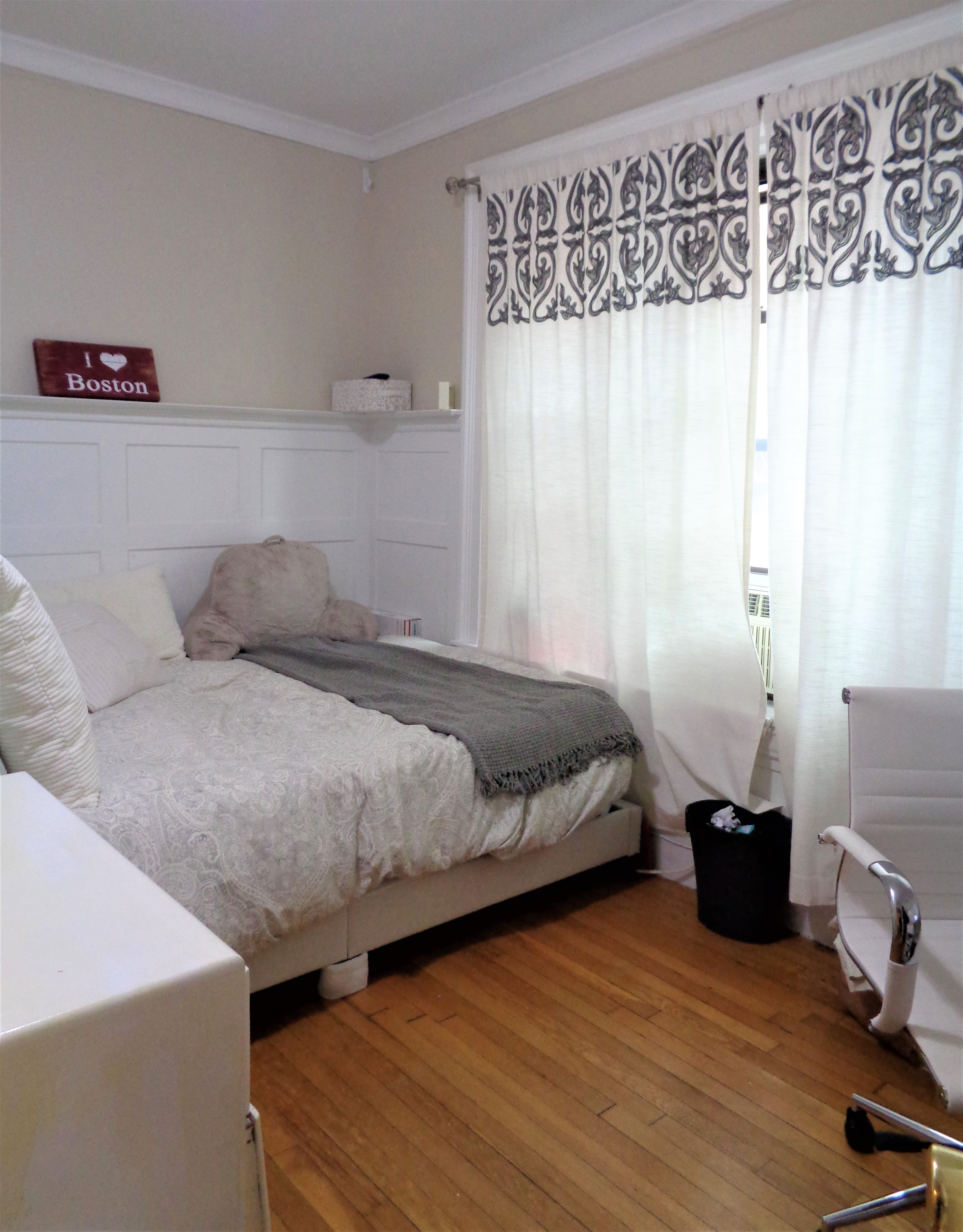 3 bed, 1 bath apartment for rent at 448 Park Dr Unit 11, Fenway — photo 5 of 9
