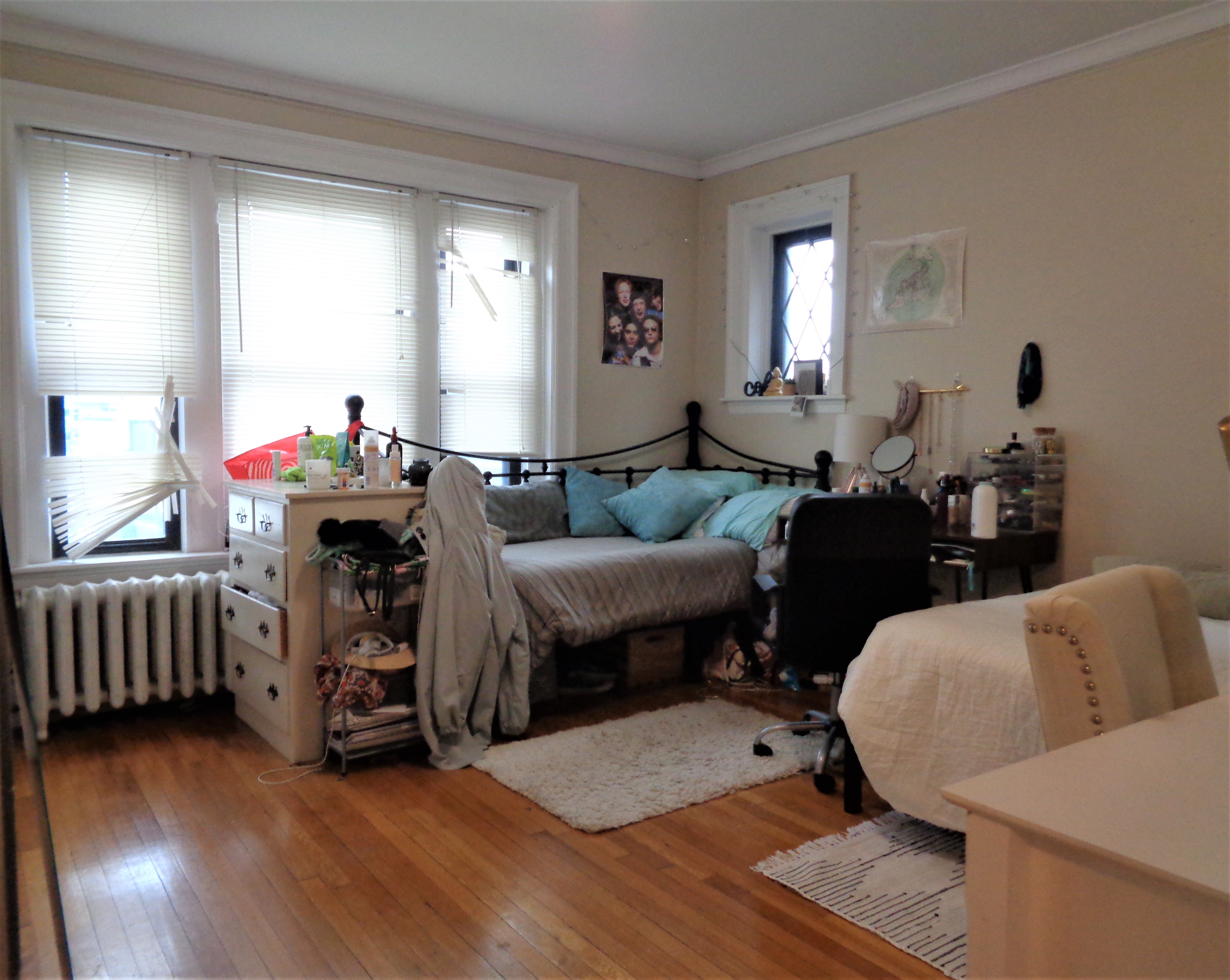 3 bed, 1 bath apartment for rent at 448 Park Dr Unit 11, Fenway — photo 7 of 9