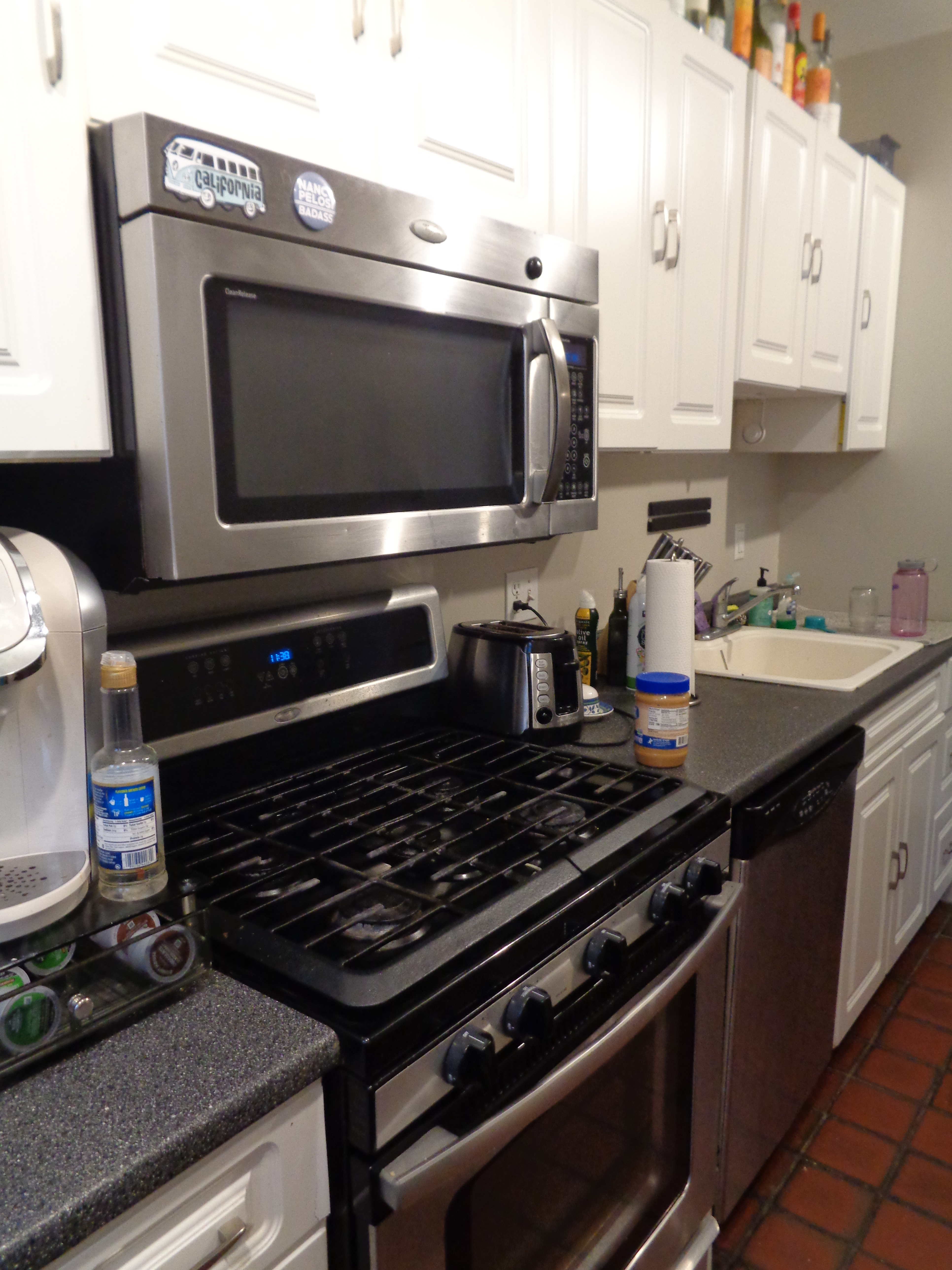 3 bed, 1 bath apartment for rent at 448 Park Dr Unit 11, Fenway — photo 3 of 9