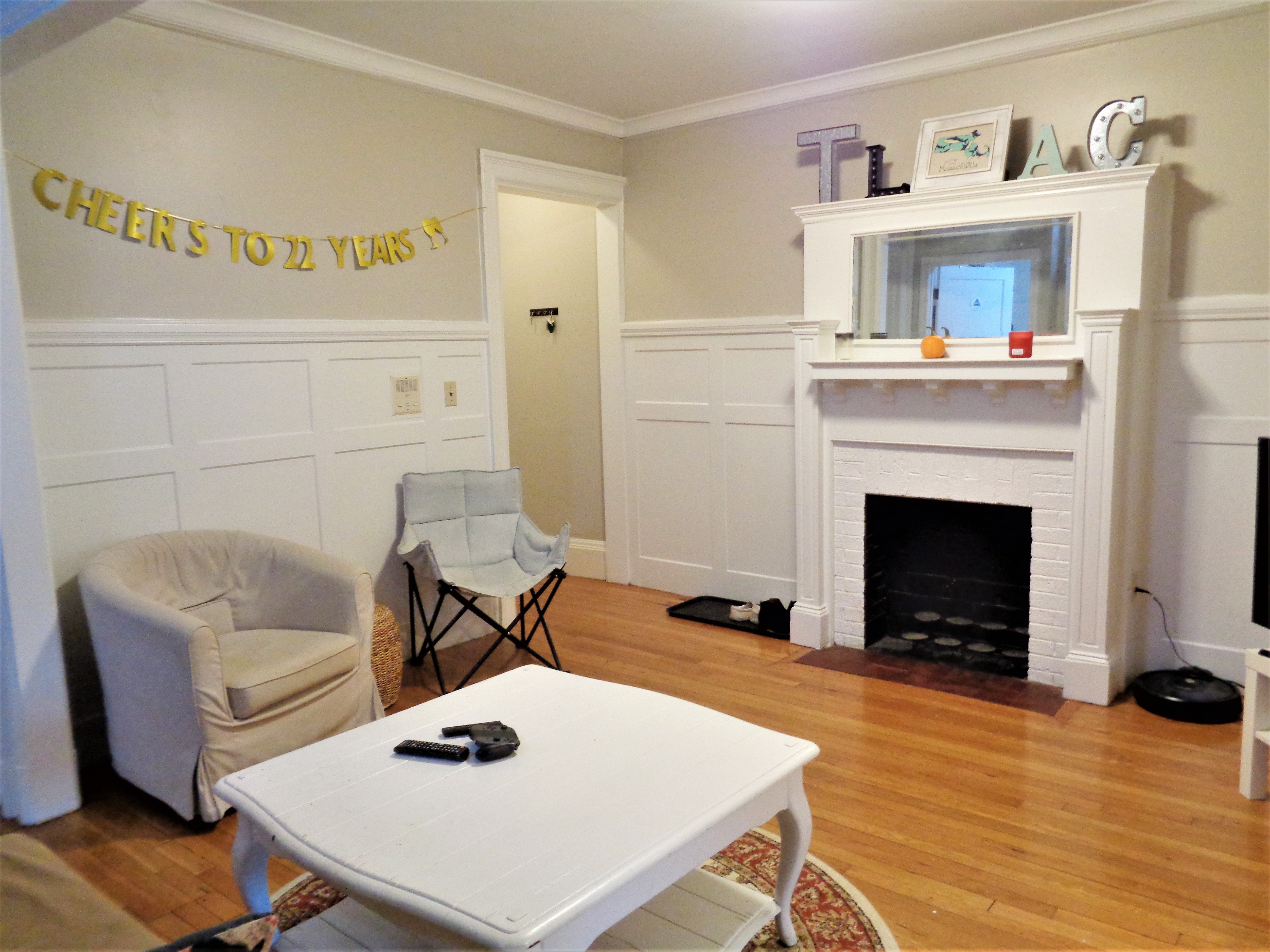 3 bed, 1 bath apartment for rent at 448 Park Dr Unit 11, Fenway — photo 1 of 9