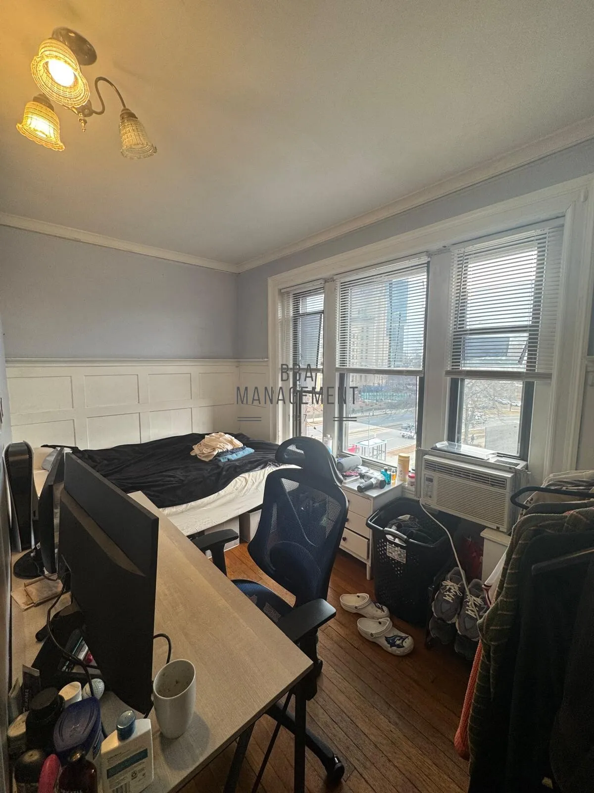 3 bed, 1 bath apartment for rent at 448 Park Dr Unit 13, Fenway — photo 4 of 42