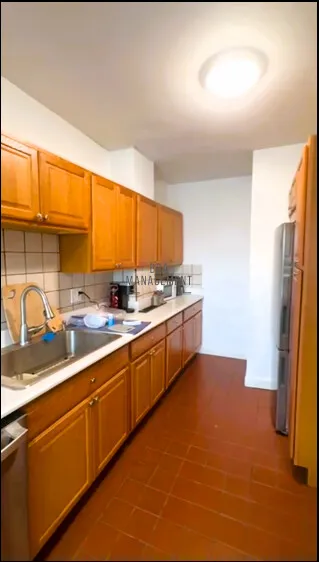 3 bed, 1 bath apartment for rent at 448 Park Dr Unit 13, Fenway — photo 9 of 42