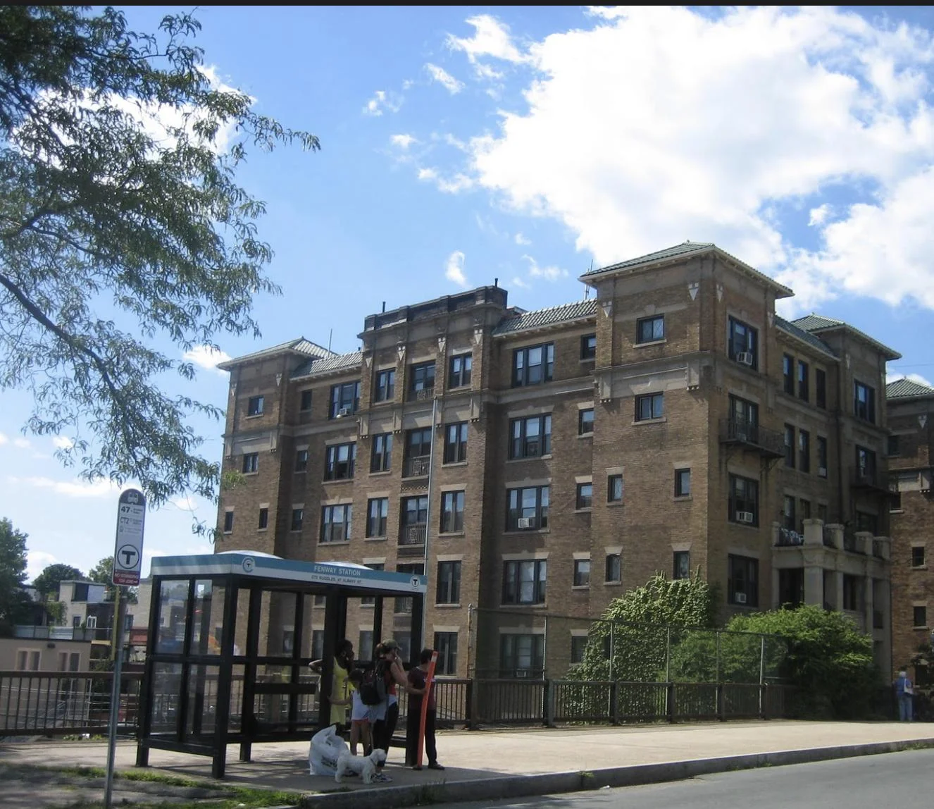 3 bed, 1 bath apartment for rent at 448 Park Dr Unit 19, Fenway — photo 5 of 5