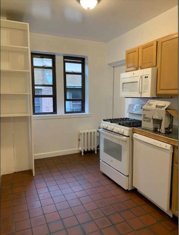 3 bed, 1 bath apartment for rent at 448 Park Dr Unit 19A, Fenway — photo 14 of 46