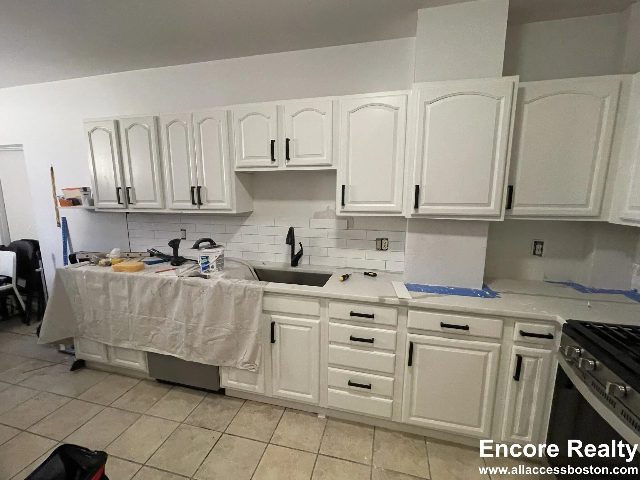 4 bed, 2 bath apartment for rent at 448 Park Dr Unit 1W, Fenway — photo 15 of 68