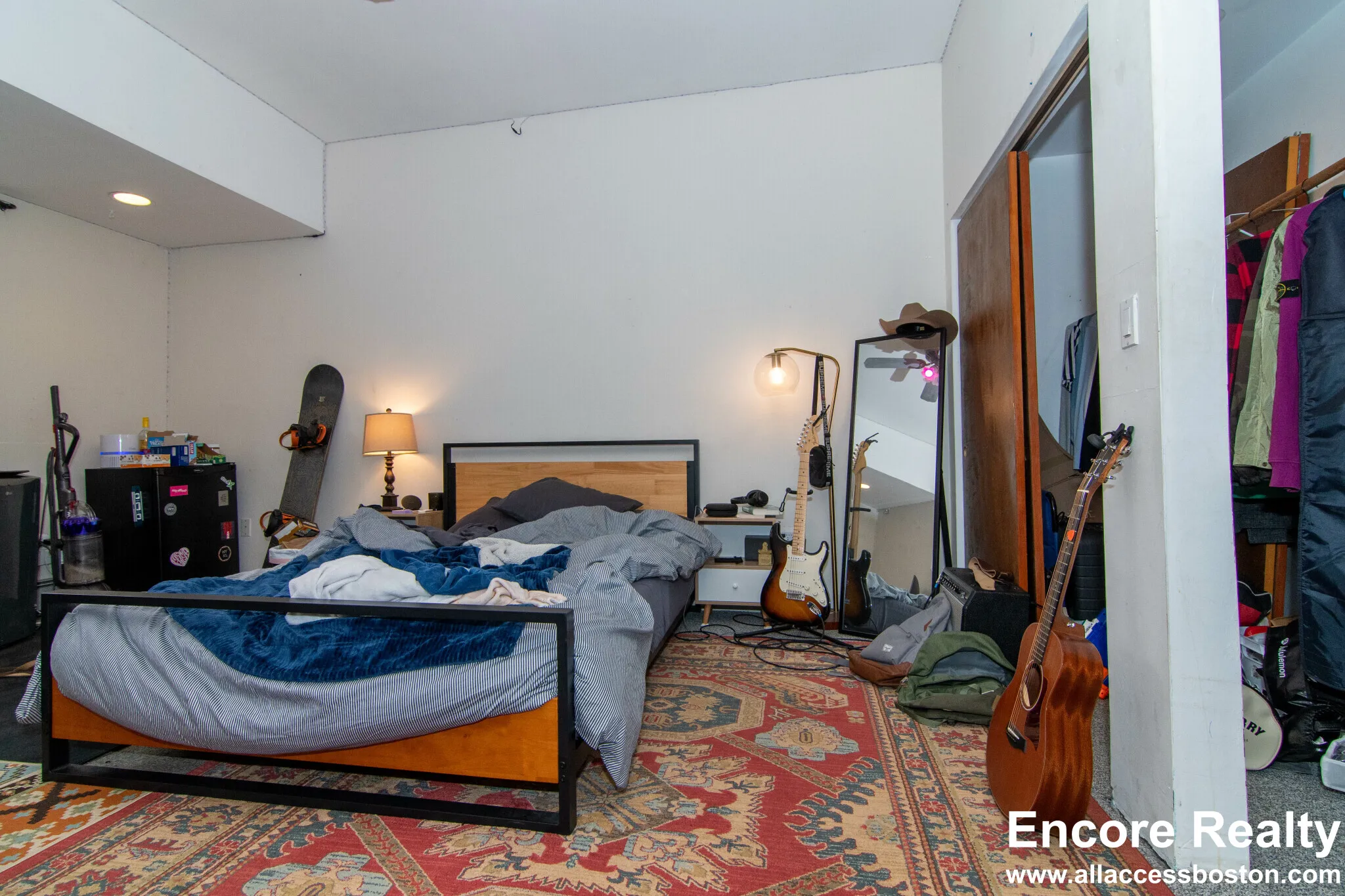 4 bed, 2 bath apartment for rent at 448 Park Dr Unit 1W, Fenway — photo 17 of 68