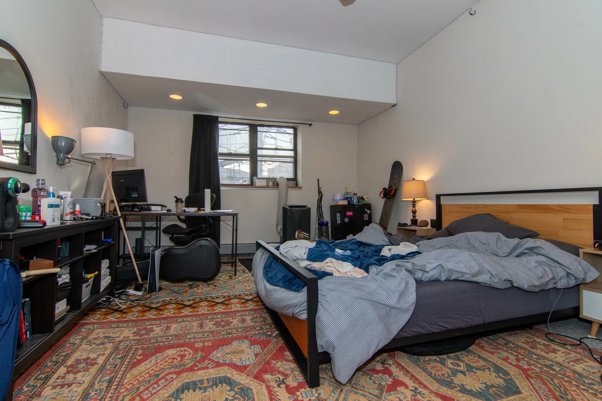 4 bed, 2 bath apartment for rent at 448 Park Dr Unit 1W, Fenway — photo 54 of 68