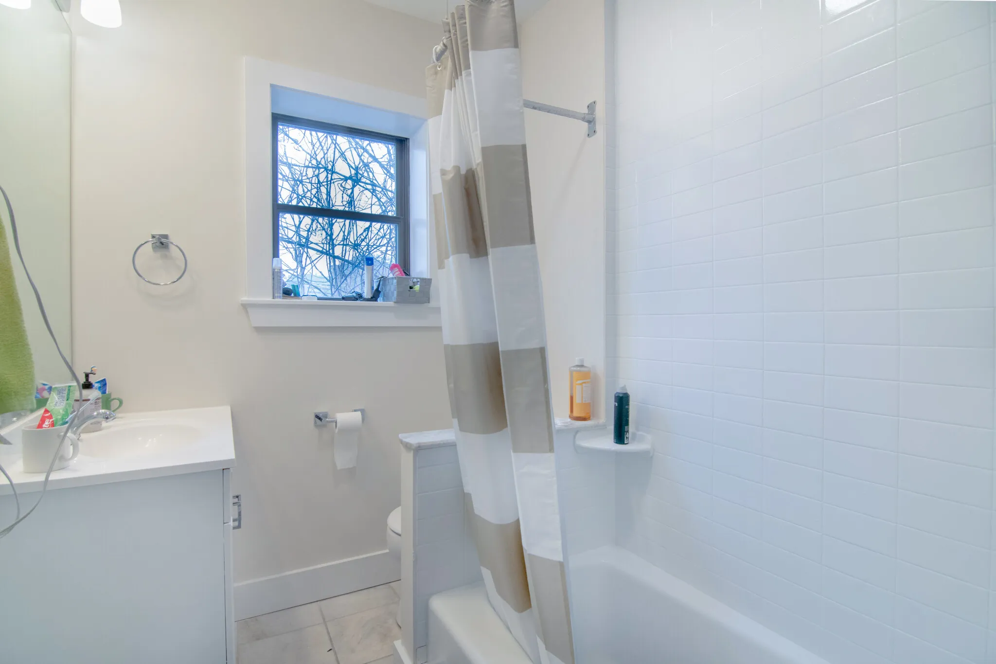 4 bed, 2 bath apartment for rent at 448 Park Dr Unit 1W, Fenway — photo 45 of 68