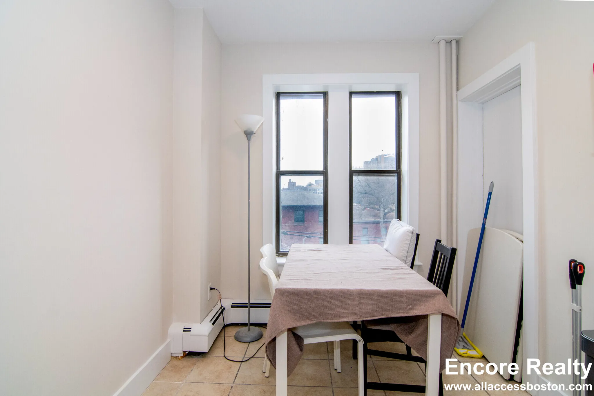 4 bed, 2 bath apartment for rent at 448 Park Dr Unit 1W, Fenway — photo 6 of 68