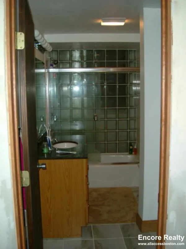 4 bed, 2 bath apartment for rent at 448 Park Dr Unit 1W, Fenway — photo 34 of 68