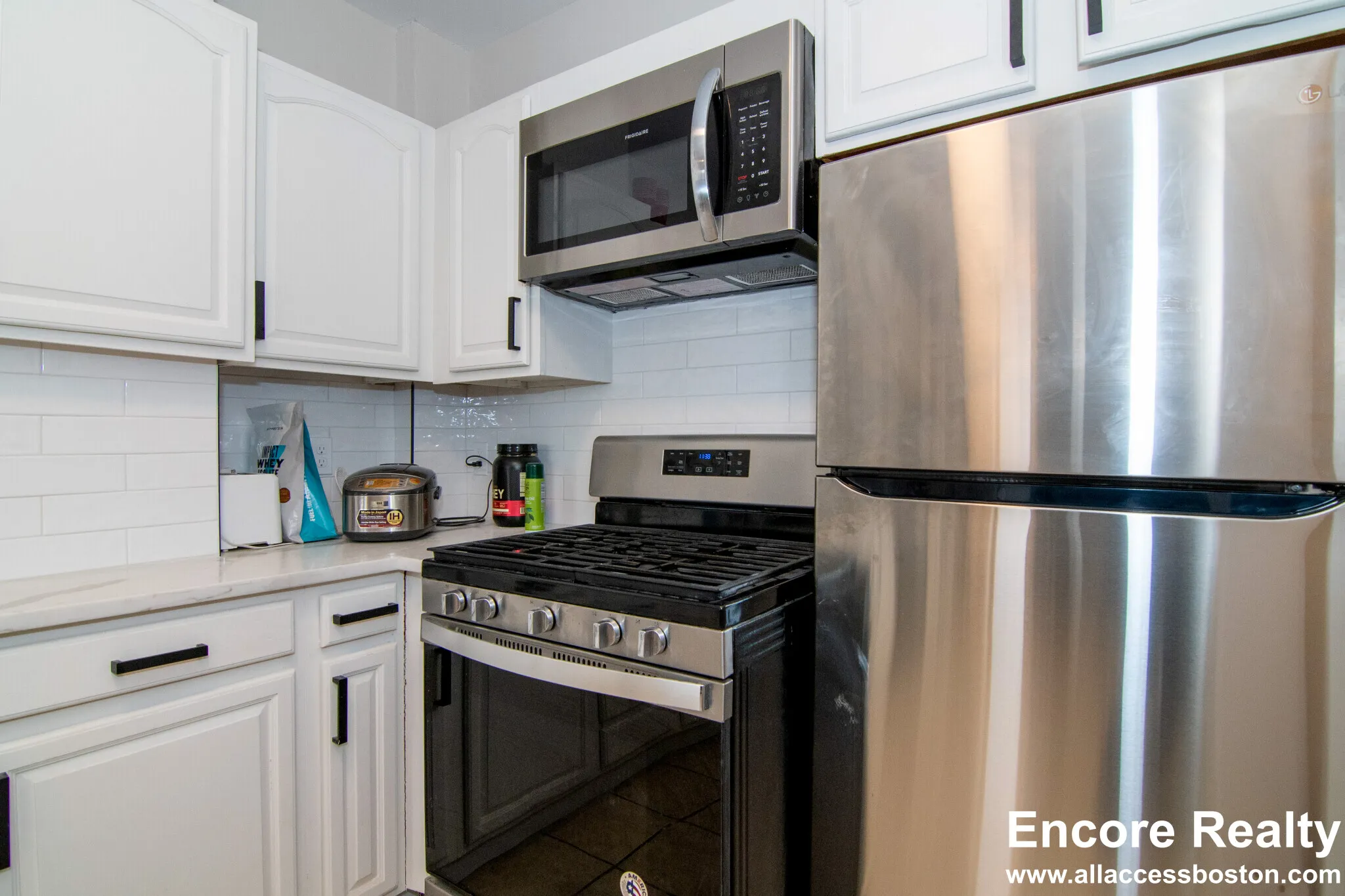 4 bed, 2 bath apartment for rent at 448 Park Dr Unit 1W, Fenway — photo 3 of 68
