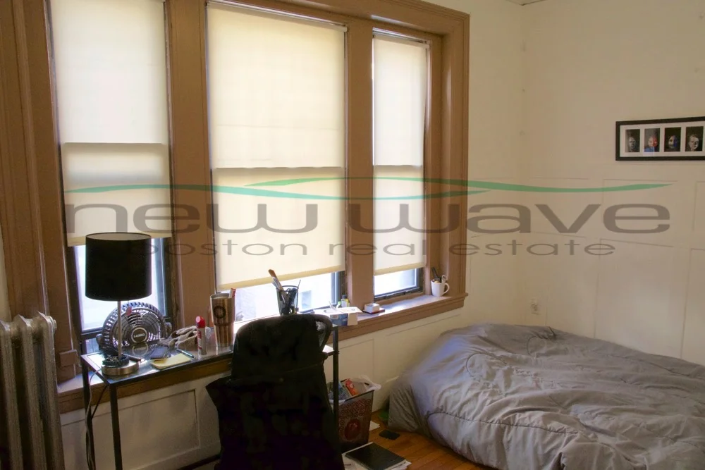 3 bed, 1 bath apartment for rent at 448 Park Dr Unit 2, Fenway — photo 10 of 11