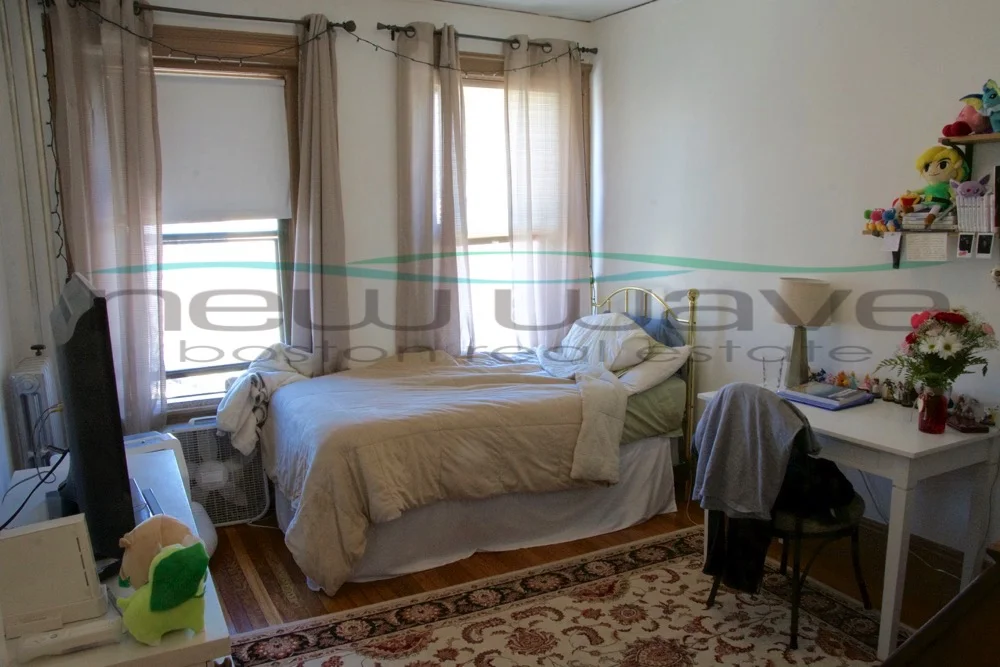 3 bed, 1 bath apartment for rent at 448 Park Dr Unit 2, Fenway — photo 9 of 11
