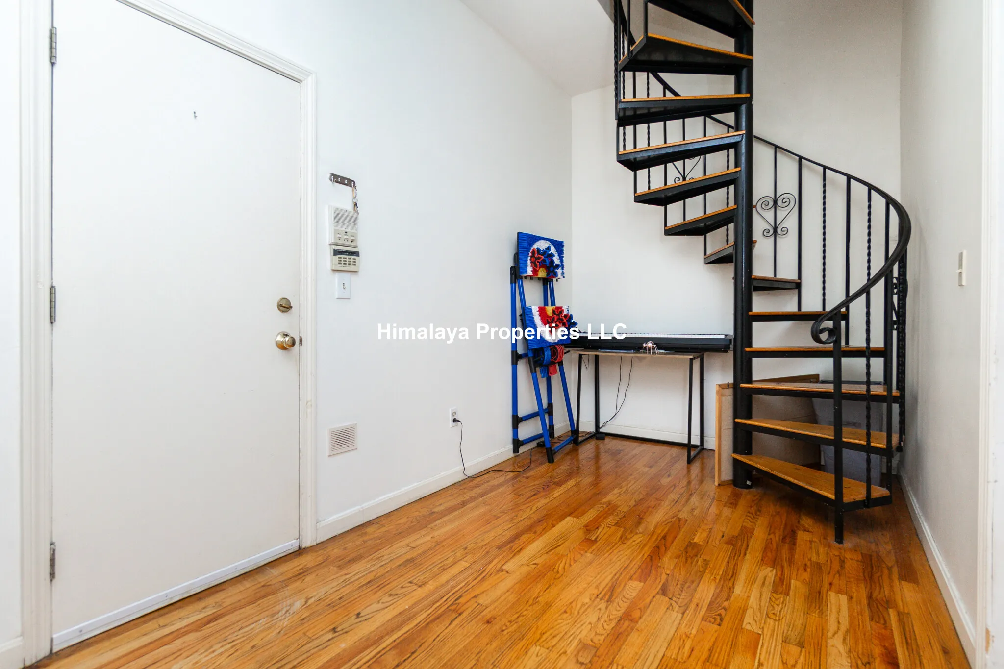 5 bed, 2 bath apartment for rent at 448 Park Dr Unit 4, Fenway — photo 8 of 34
