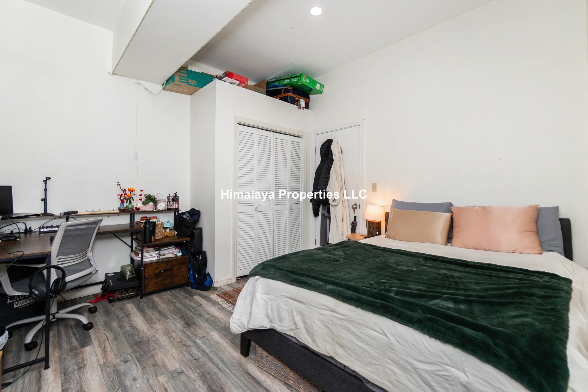5 bed, 2 bath apartment for rent at 448 Park Dr Unit 4, Fenway — photo 21 of 34