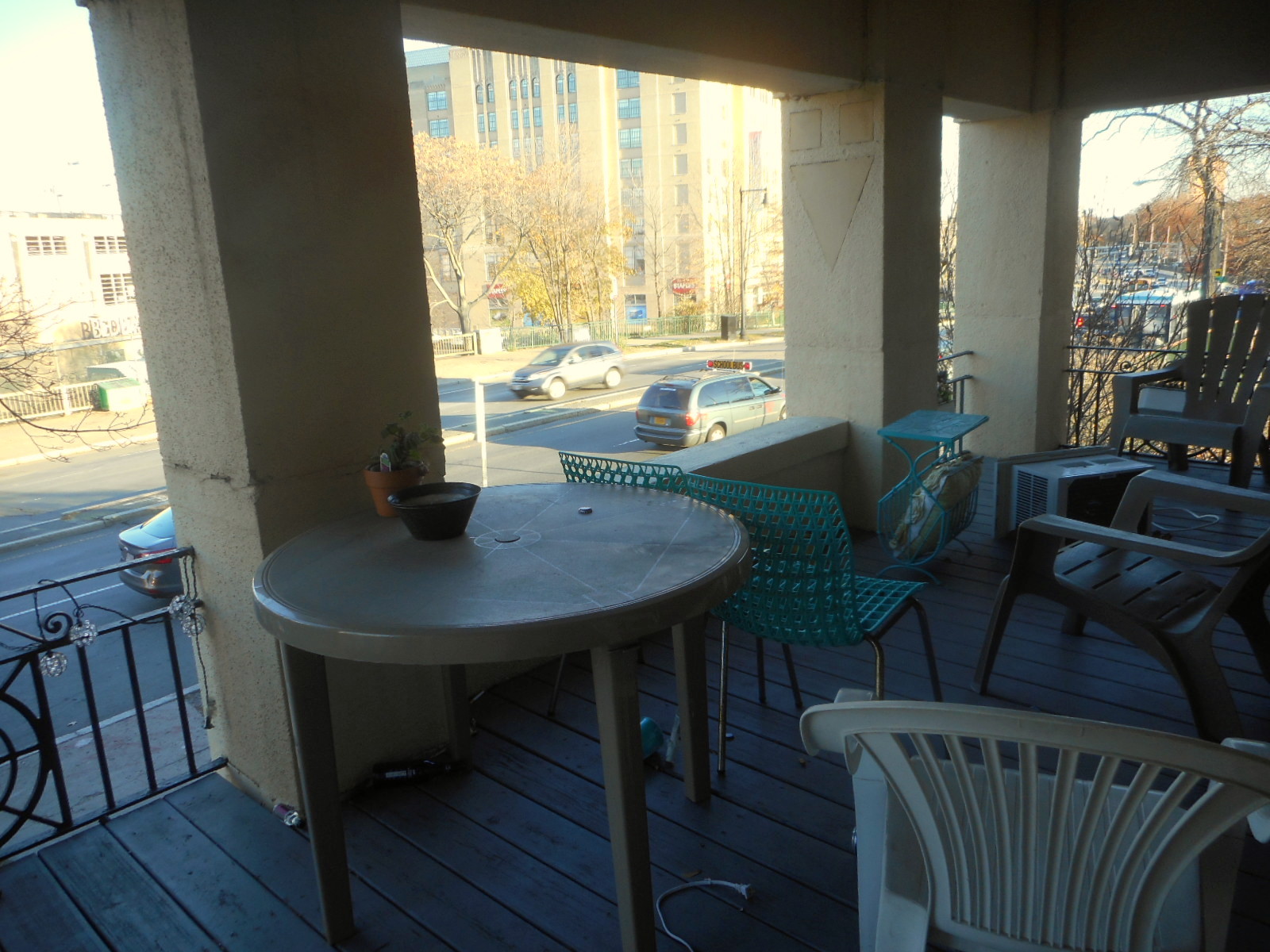 3 bed, 1 bath apartment for rent at 448 Park Dr Unit 8, Fenway — photo 2 of 12