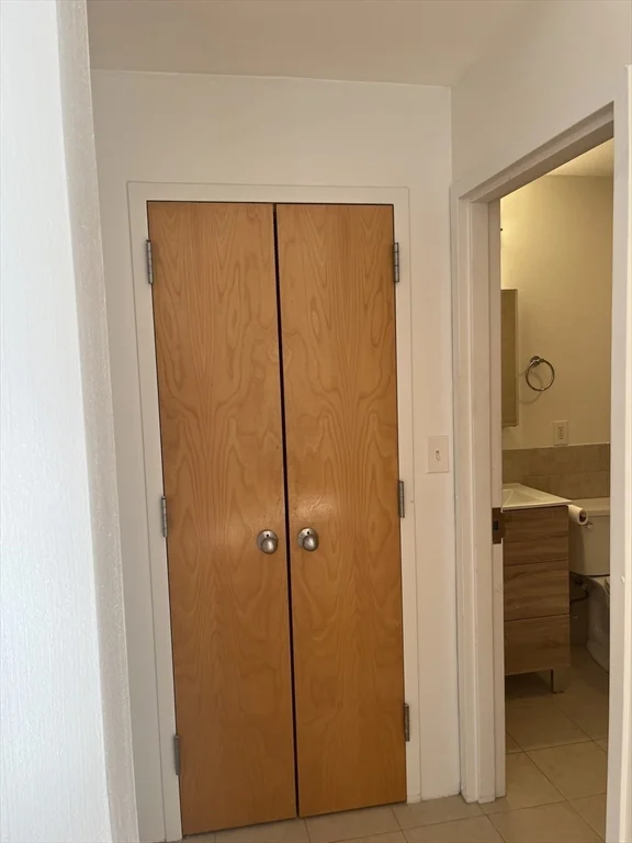 2 bed, 1 bath apartment for rent at 449-463 Washington Unit 7D, Midtown — photo 13 of 26