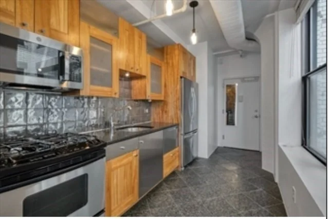 2 bed, 1 bath apartment for rent at 449-463 Washington Unit 7D, Midtown — photo 4 of 26