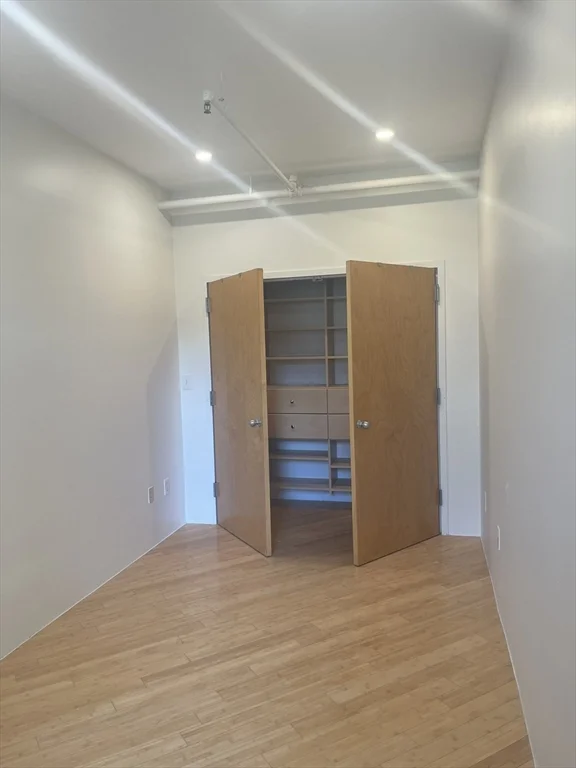 2 bed, 1 bath apartment for rent at 449-463 Washington Unit 7D, Midtown — photo 23 of 26