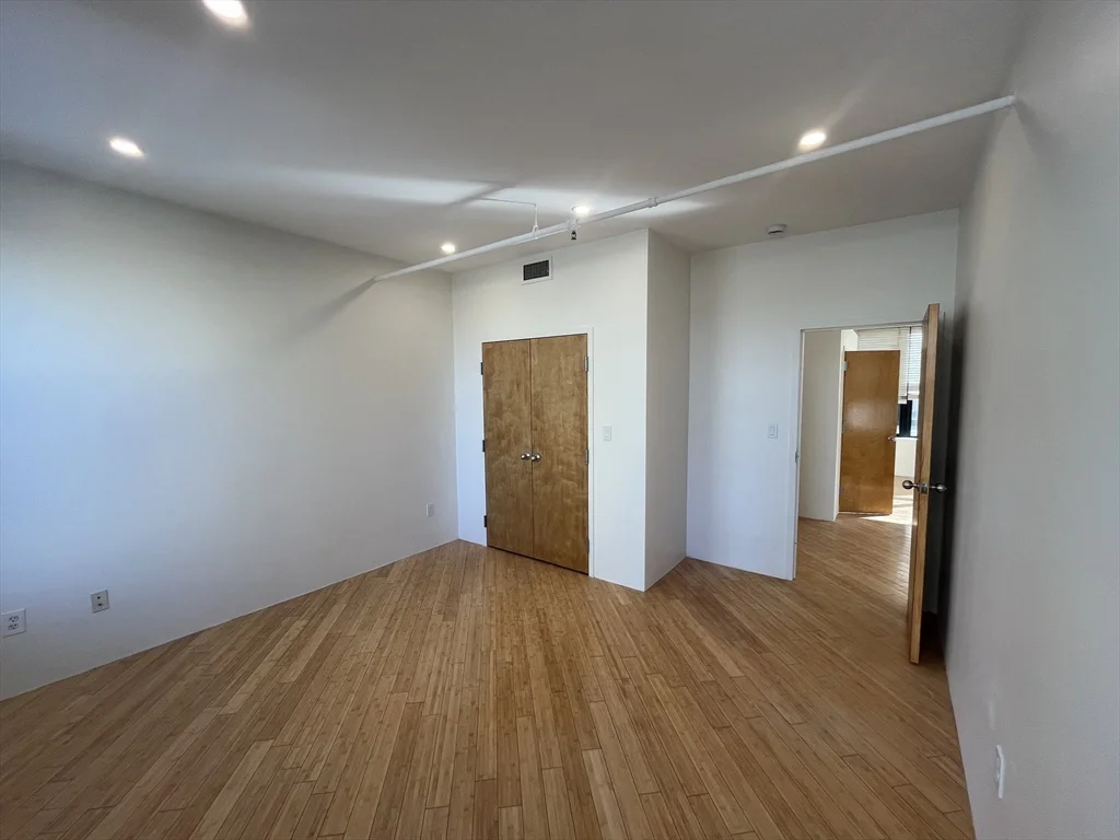 2 bed, 1 bath apartment for rent at 449-463 Washington Unit 7D, Midtown — photo 19 of 26