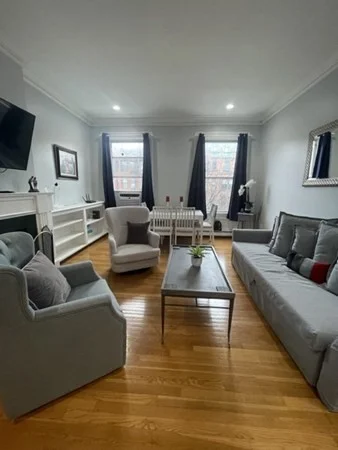 1 bed, 1 bath apartment for rent at 449 Beacon St Unit 7, Back Bay — photo 3 of 9