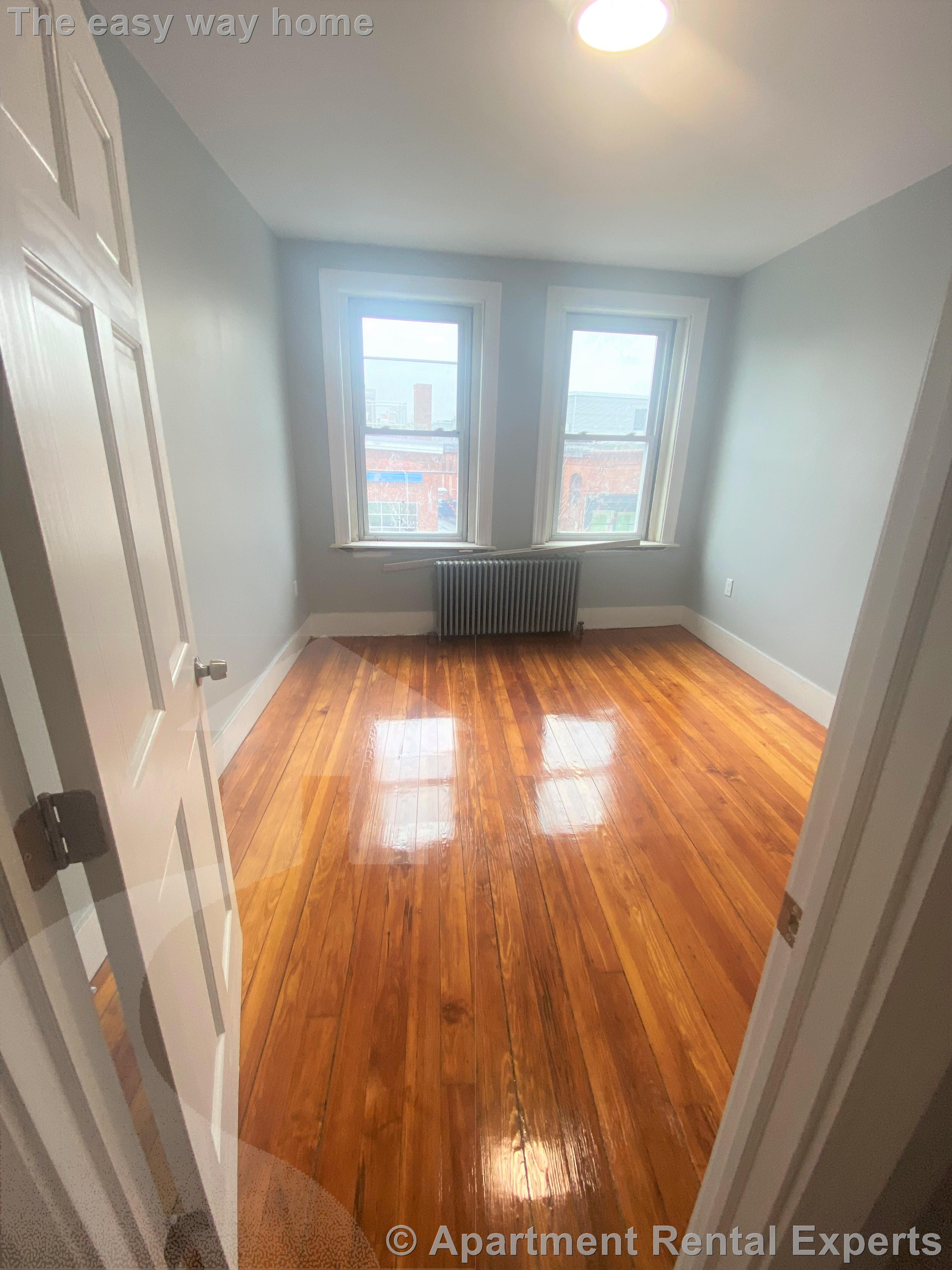 4 bed, 1 bath apartment for rent at 449 Somerville Ave Unit 2, Porter Square — photo 6 of 13