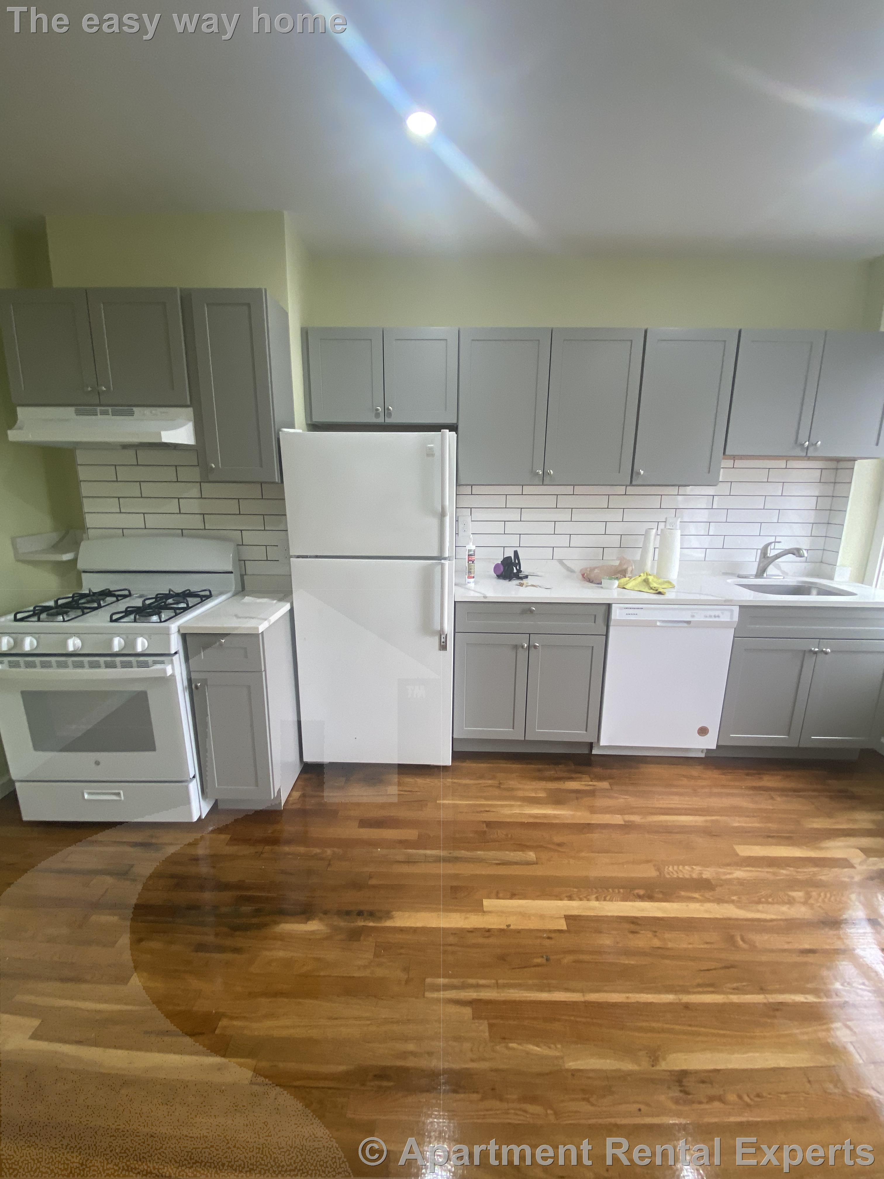 4 bed, 1 bath apartment for rent at 449 Somerville Ave Unit 2, Porter Square — photo 3 of 13