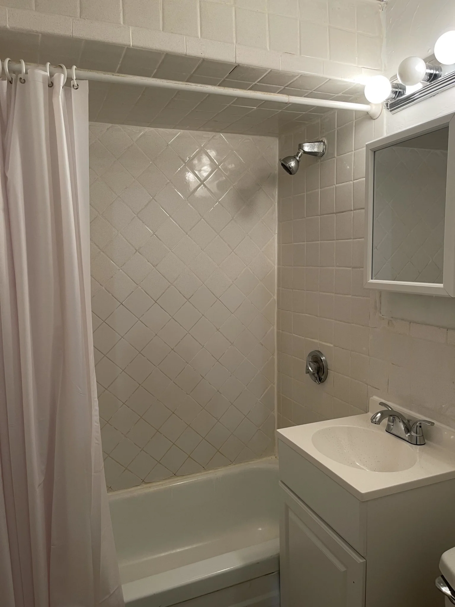 1 bed, 1 bath apartment for rent at 44A Joy St Unit 4, Beacon Hill — photo 12 of 14