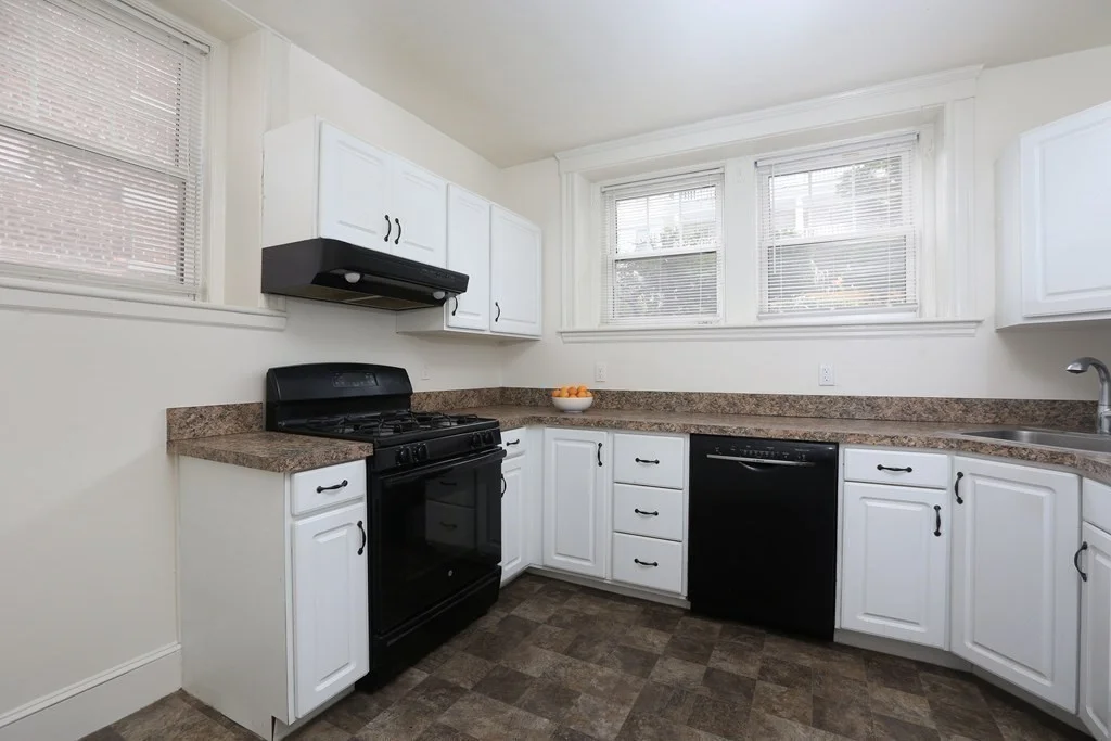 1 bed, 1 bath apartment for rent at 44A Saint Paul St Unit B, Coolidge Corner — photo 3 of 6