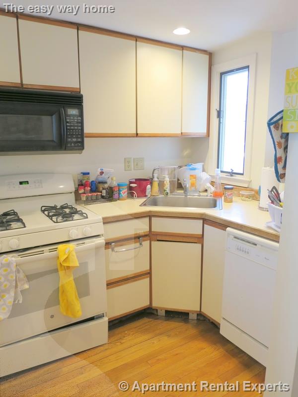 3 bed, 2 bath apartment for rent at 44A Union St, Kendall Square — photo 1 of 22