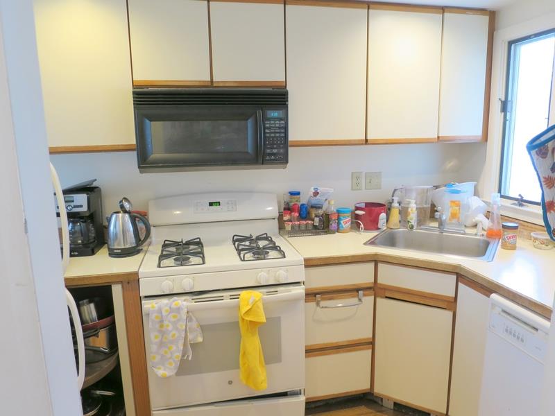 3 bed, 2 bath apartment for rent at 44A Union St Unit 1, Wellington-Harrington — photo 2 of 22