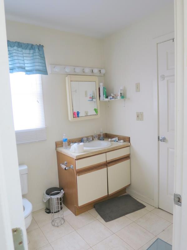 3 bed, 2 bath apartment for rent at 44A Union St Unit 1, Wellington-Harrington — photo 7 of 22