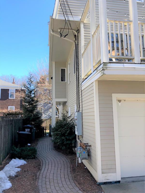 3 bed, 2 bath apartment for rent at 44A Union St Unit 1, Wellington-Harrington — photo 18 of 22