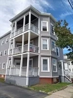 4 bed, 1 bath apartment for rent at 44B Park St Unit 3, Lynn — photo 1 of 9