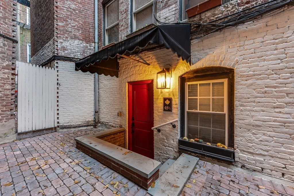 1 bed, 1 bath apartment for rent at 45 1/2 Garden St Unit 45H, Beacon Hill — photo 23 of 24