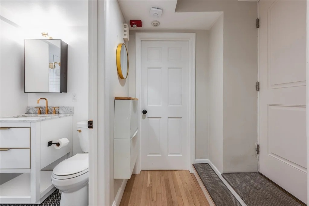 1 bed, 1 bath apartment for rent at 45 1/2 Garden St Unit 45H, Beacon Hill — photo 18 of 24