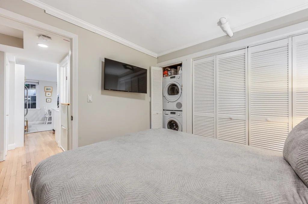 1 bed, 1 bath apartment for rent at 45 1/2 Garden St Unit 45H, Beacon Hill — photo 17 of 24