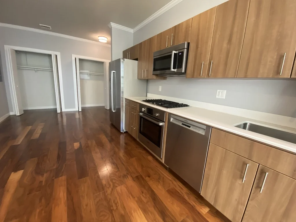 2 bed, 1 bath apartment for rent at 45 1st Ave Unit 302, Charlestown — photo 4 of 19