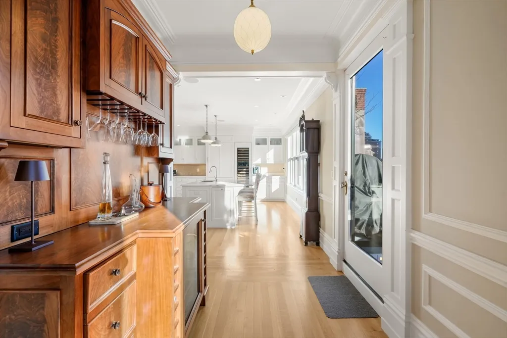 2 bed, 2 bath apartment for rent at 45-47 Commonwealth Ave Unit 5, Back Bay — photo 7 of 19