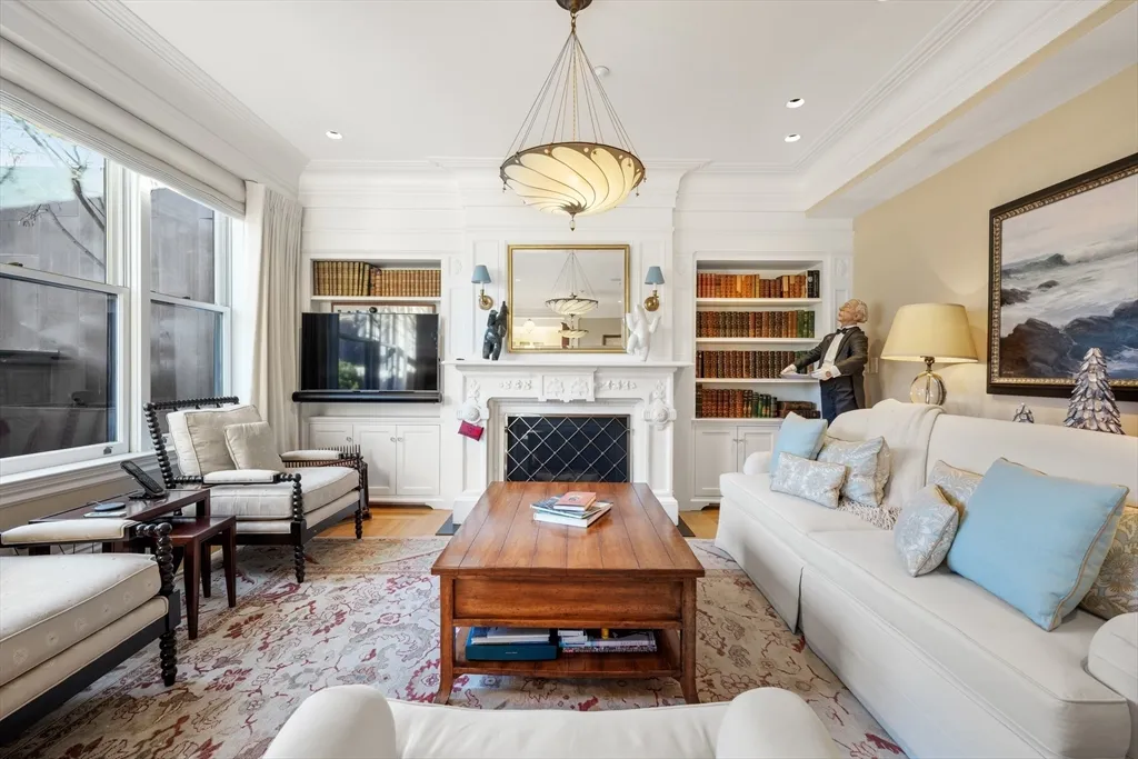 2 bed, 2 bath apartment for rent at 45-47 Commonwealth Ave Unit 5, Back Bay — photo 3 of 19
