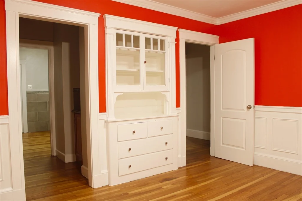3 bed, 1 bath apartment for rent at 45-47 Coolidge Rd Unit 2, Allston — photo 5 of 11