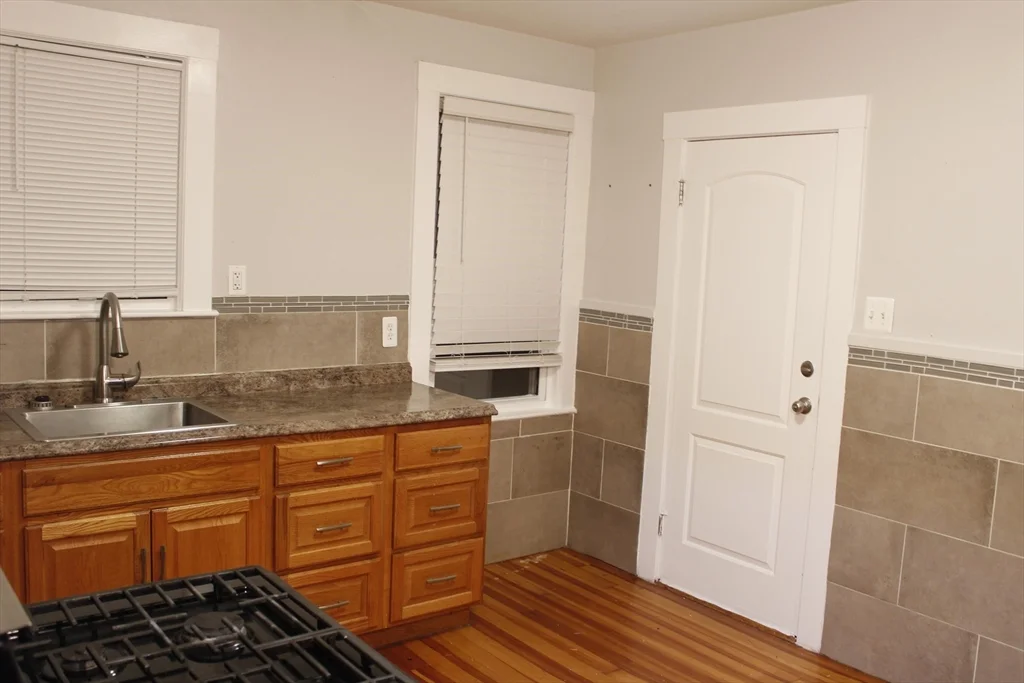 3 bed, 1 bath apartment for rent at 45-47 Coolidge Rd Unit 2, Allston — photo 8 of 11