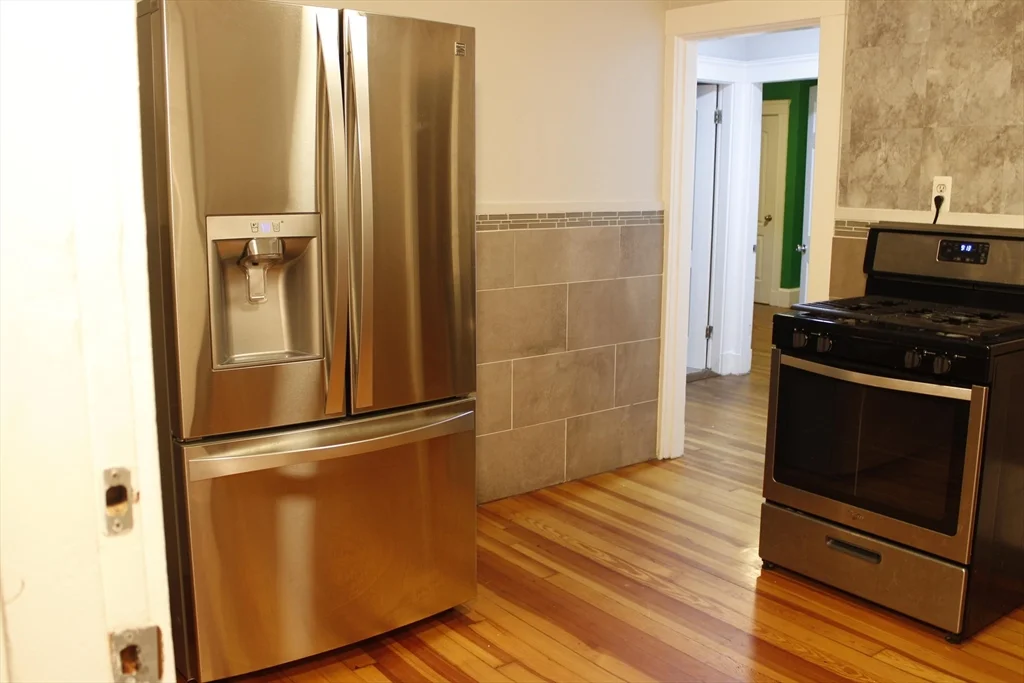 3 bed, 1 bath apartment for rent at 45-47 Coolidge Rd Unit 2, Allston — photo 7 of 11