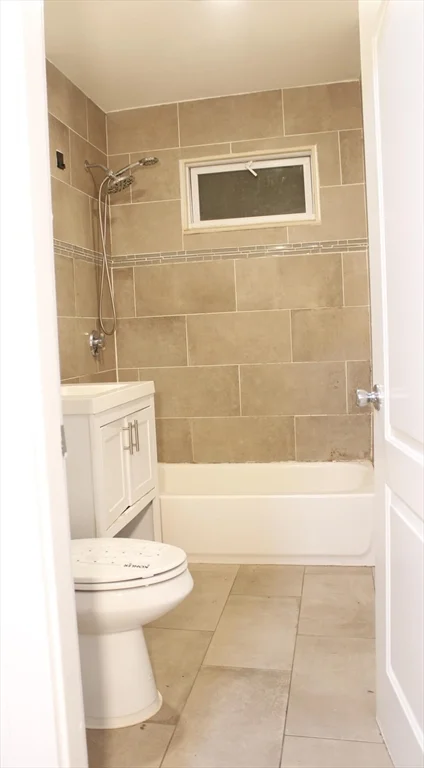 3 bed, 1 bath apartment for rent at 45-47 Coolidge Rd Unit 2, Allston — photo 6 of 11