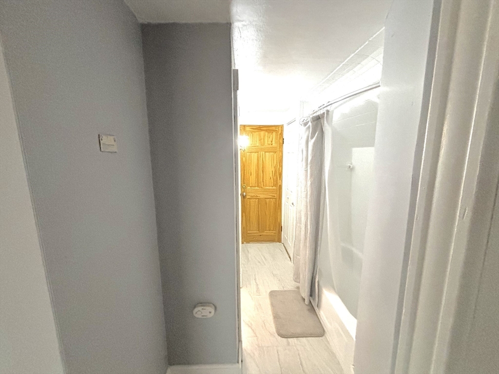 2 bed, 1 bath apartment for rent at 45-47 Ranney St Unit 47B, Springfield — photo 6 of 9