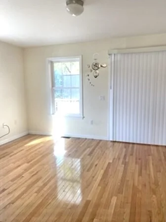 3 bed, 2 bath apartment for rent at 45-51 Liberty Unit 45, Lynn — photo 3 of 11